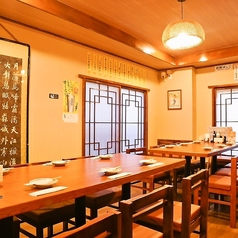 餃子酒場かすが堂の雰囲気1