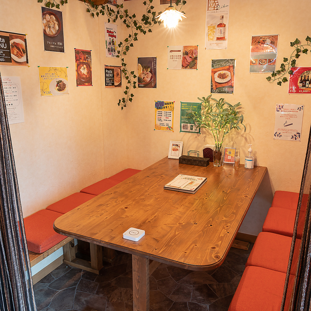 個室をご用意しているため、家族連れも安心です。