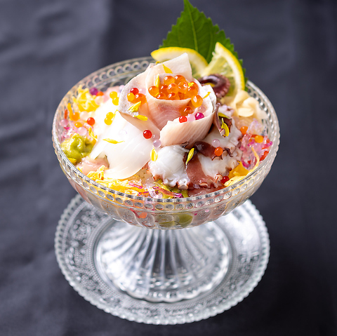 門司港新グルメ　海鮮パフェ専門店