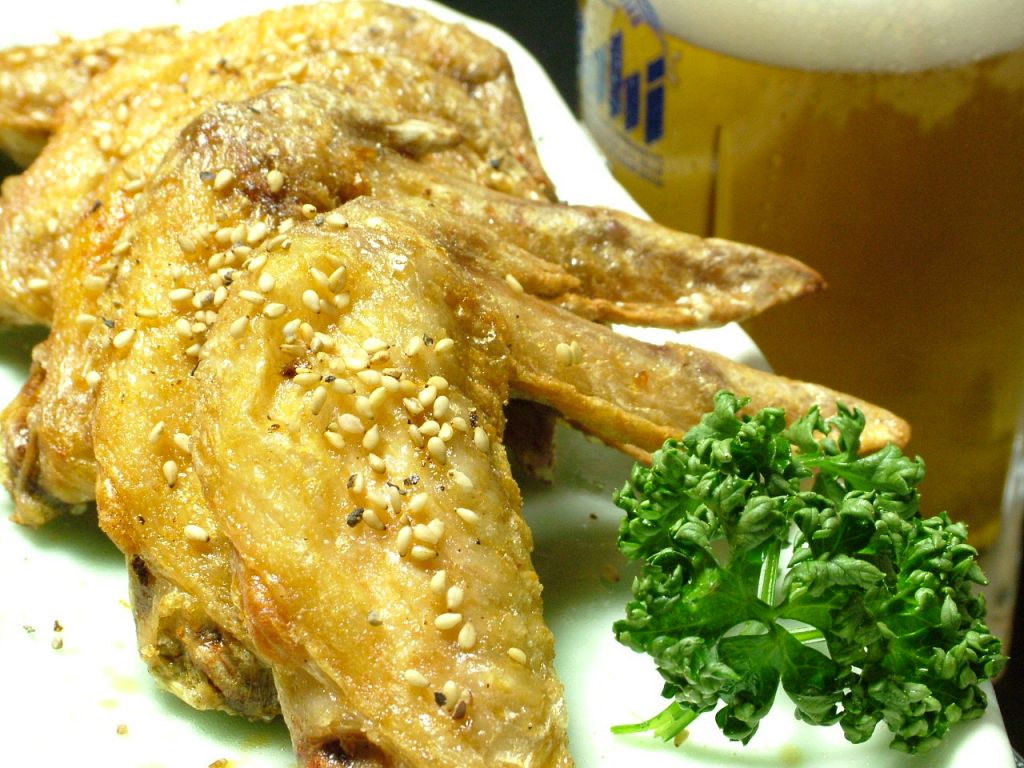 注文率No1の赤から名物手羽先唐揚げもご用意