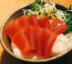 マグロ丼