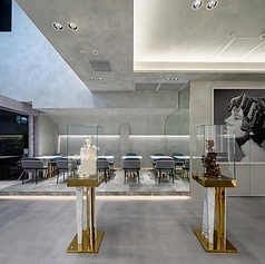 LOUANGE TOKYO Le Museeの雰囲気2