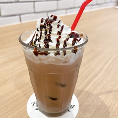 ホッと一息。カフェタイムに欠かせない定番ドリンク