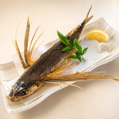 <屋久島>トビウオの姿揚げ