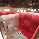 2人の距離も縮まるカップルシート。デートシーンに最適！