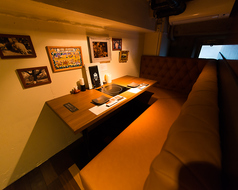 ゆったりと落ち着けるソファー席もございます！早めのご予約を☆