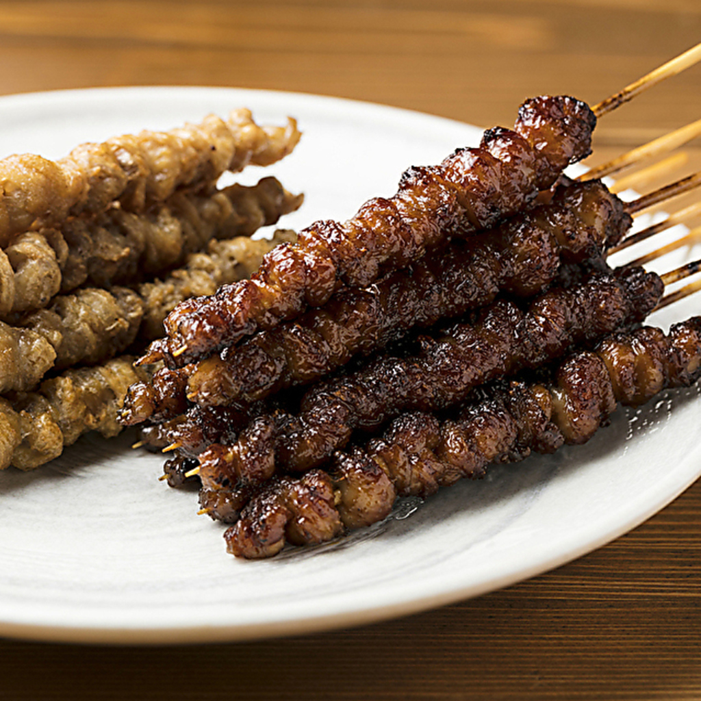 皮串、あなたは「たれ」それとも「塩」どちらがお好み？