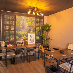 4名テーブル×6席