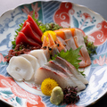 料理メニュー写真&nbsp;本マグロ入り 刺身5点盛り合わせ (3貫盛り)