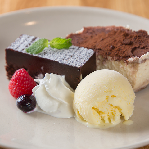 La Pizzeria di Tutti  sbcFA fB cb`