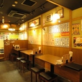 昭和の大衆酒場をイメージしたレトロな店内♪懐かしい雰囲気の店内で、寛ぎのひとときをお過ごしください。
