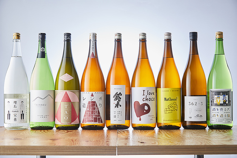 こだわりの日本酒、梅酒・果実酒、焼酎、ワイン全部で100種類！生ビールも飲み放題！