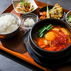 KOREAN DINING HIDEAWAY296（コリアンダイニングハイダウェイ296）の特集写真