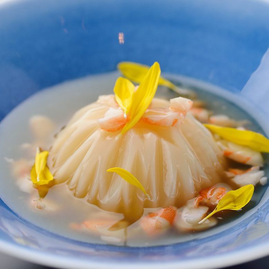親方の魂が宿る日本料理の数々はどれも逸品。価格もお手頃なのでお気軽に！