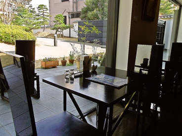 長崎歴史文化博物館 レストラン銀嶺の雰囲気1