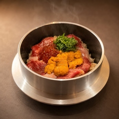 白老牛と雲丹いくらの釜飯