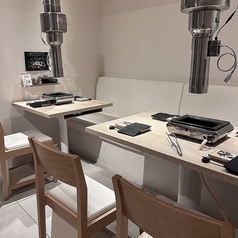 焼肉BASE 架の雰囲気1