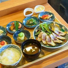 TVでも紹介された大好評のランチ◆レアアジフライ定食の写真