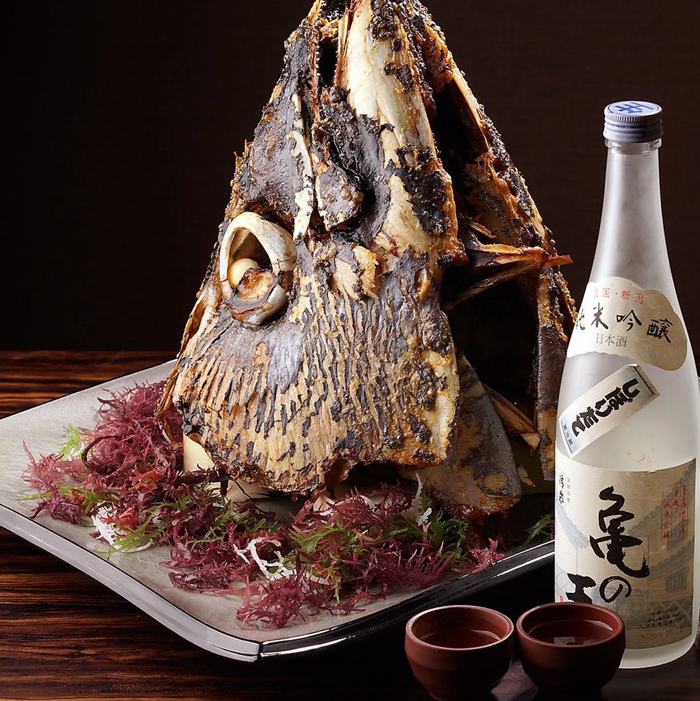 目玉商品！珍味の詰まった兜焼きを頭一個丸ごと焼いて提供！専門店でしか味わうことの出来ない逸品!!