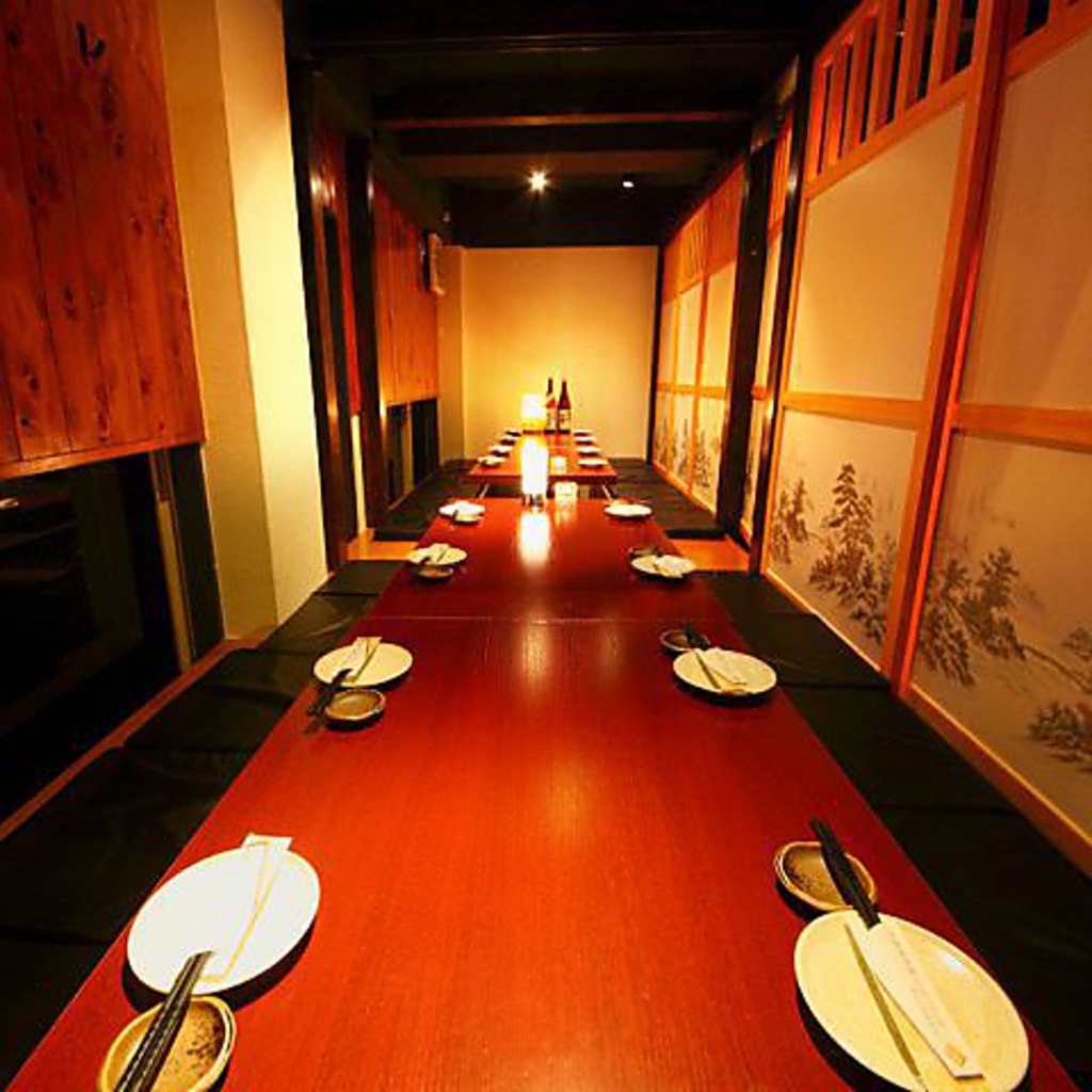 少人数で楽しむご宴会に…落ち着いた雰囲気の和個室を完備◎デート利用にもご評判頂いております◎