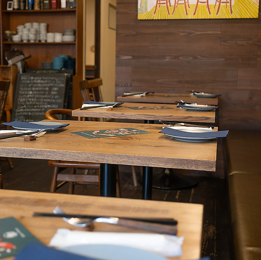 貸切パーティーにも最適の店内♪ランチ・ディナー時は満席になることもあるので、お早目のご予約を！