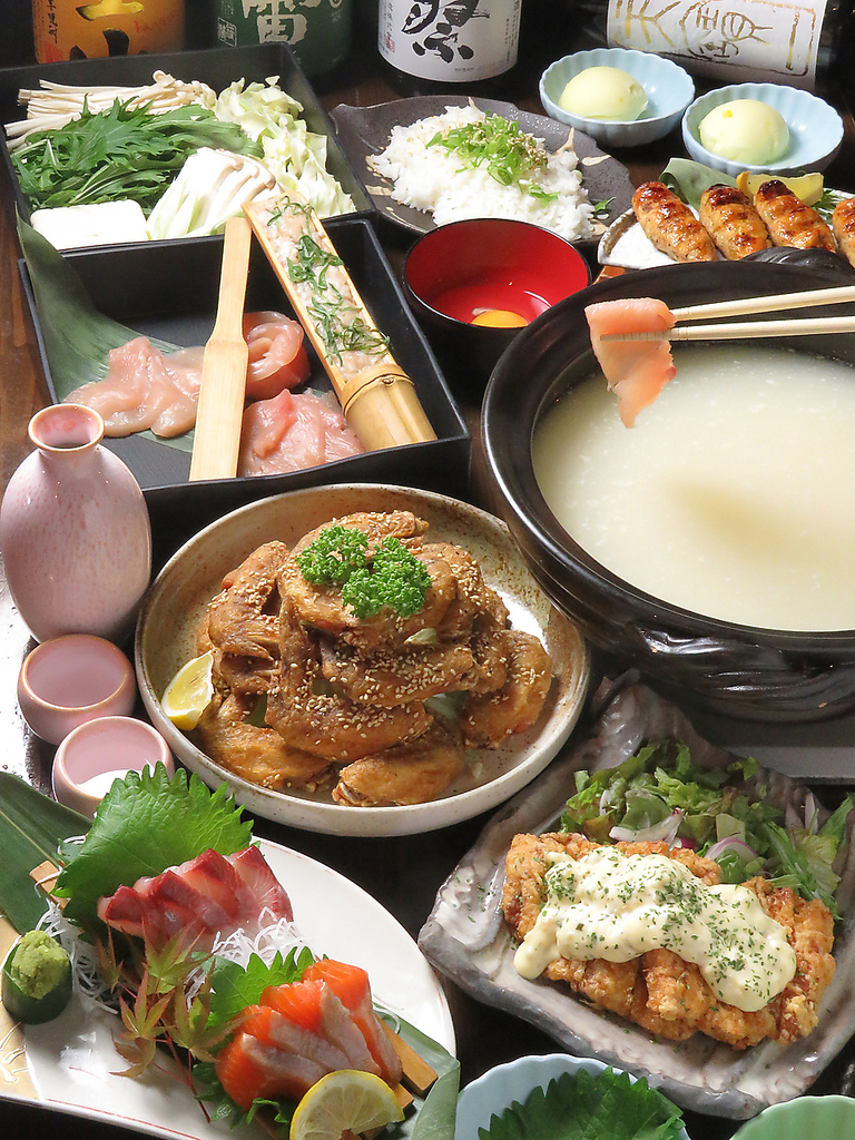 鶏好きにはたまらない…鶏尽くしの豪華コースをご用意！鍋付き4000円(税込)～ご利用いただけます！