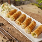 お店自慢の料理は、全品テイクアウト可能です。自宅でのお食事やオフィスでのランチなど、様々なシーンで当店の味をお楽しみいただけます。