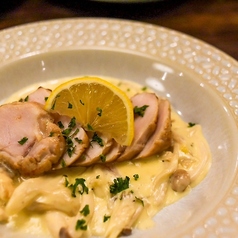 薩摩いも豚の胸肉ロースト-西京味噌クリームソース-