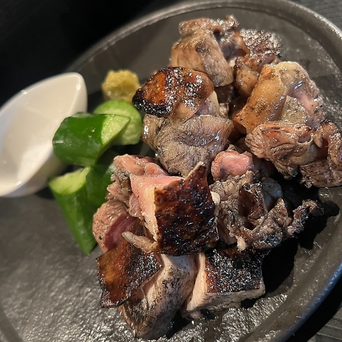 まるで隠れ家のような和モダン空間で味わう宮崎の名産をぜひご堪能ください。