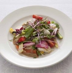 本日鮮魚のカルパッチョ　いろいろ野菜の菜園仕立て