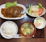 自家製ハンバーグ定食