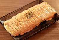 横丁名物の彩豊かな高コスパお料理が盛りだくさん！