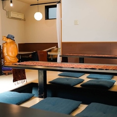 ゆったり掘りごたつやテーブルもございます　