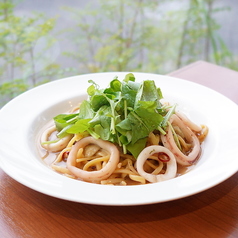 焼きナスとスルメイカの白味噌ペペロンチーノ