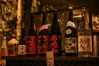 オーナー自ら厳選した日本酒や焼酎とワインを堪能