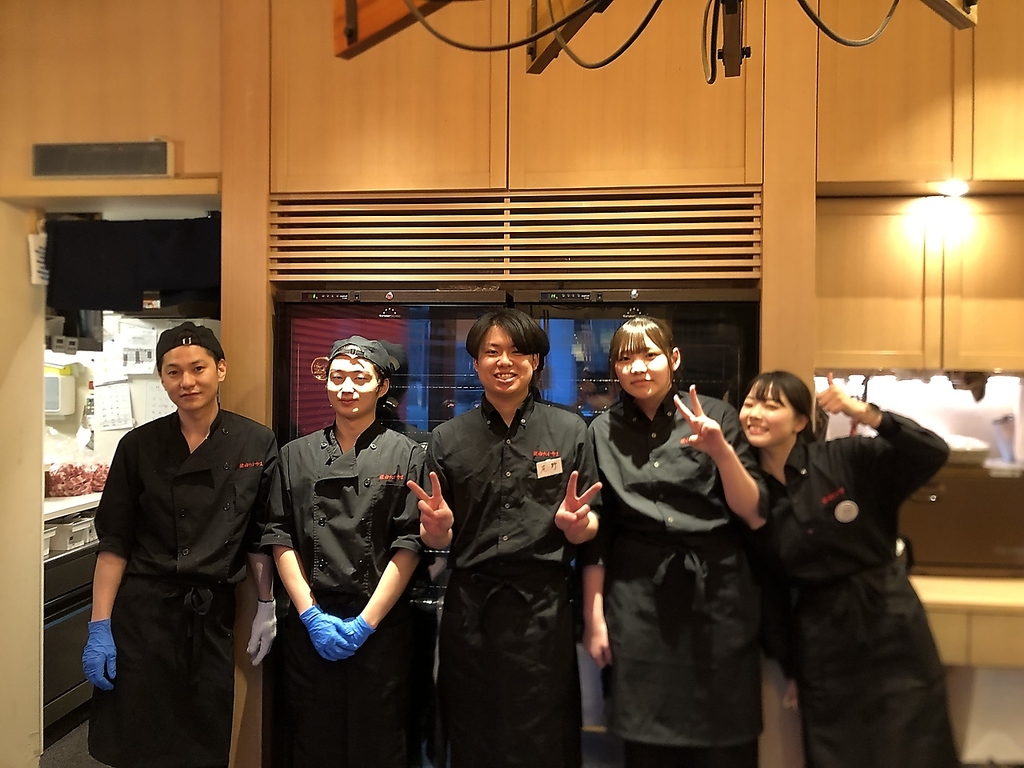 皆様のご来店を心よりお待ちしております。