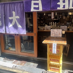 【テーブル席】爽やかな風にあたることのできるこちらのお席は、店内でも2席だけ！テラス席気分で楽しめるこのお席は、解放感満載★