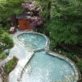 おんりーゆーの露天風呂は広葉樹に囲まれ、四季折々、その表情を変えてくれます。