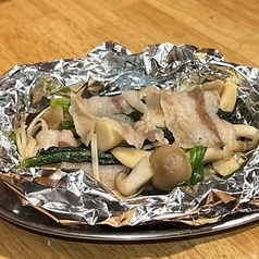 豚タンとキノコのホイル焼き