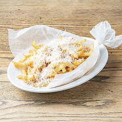 トリュフ香るチーズフレンチフライ