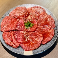 職人の目利きが光る厳選肉と素材を活かす極上カット