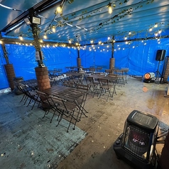 会社宴会やグループでの集まりに最適です！美味しい料理とお酒を堪能しながら、賑やかなひとときを過ごしませんか？最大50名様まで対応可能です！寒い季節はストーブを完備し、あたたかくお過ごしいただけます！