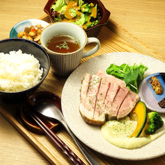 ローストポーク　お好みの薬味でお召し上がりください