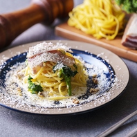 生パスタ等選べるメインディッシュ付き