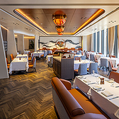 店内は全面禁煙となっております。喫煙の際は同フロア内に施設の喫煙スペースがございます。