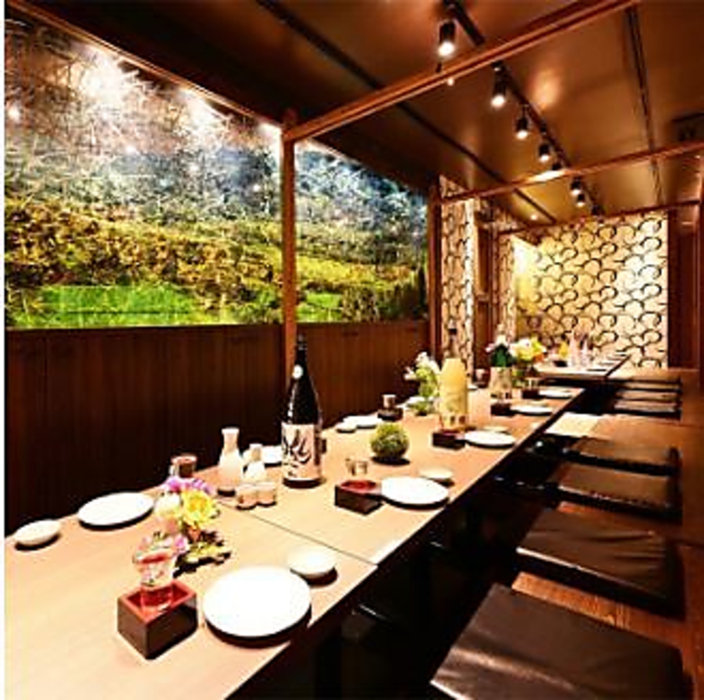 心地よく過ごして頂きたいので全席掘り炬燵の完備、プライベートの宴会にも最適です。