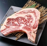 A5黒毛和牛の焼肉はもちろん、希少部位も多数取り揃えています。当店で贅沢な焼肉をお楽しみください