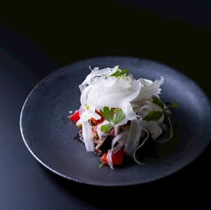 佐渡の真たことオリーブのセビーチェ風 セロリのサラダと