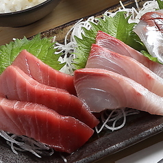 三代目 大作商店の特集写真