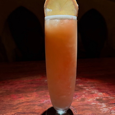 レモンと桃のカクテル